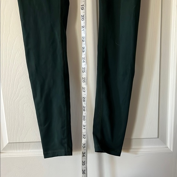 Hunter green High-Waisted Leggings - Picture 4 of 11